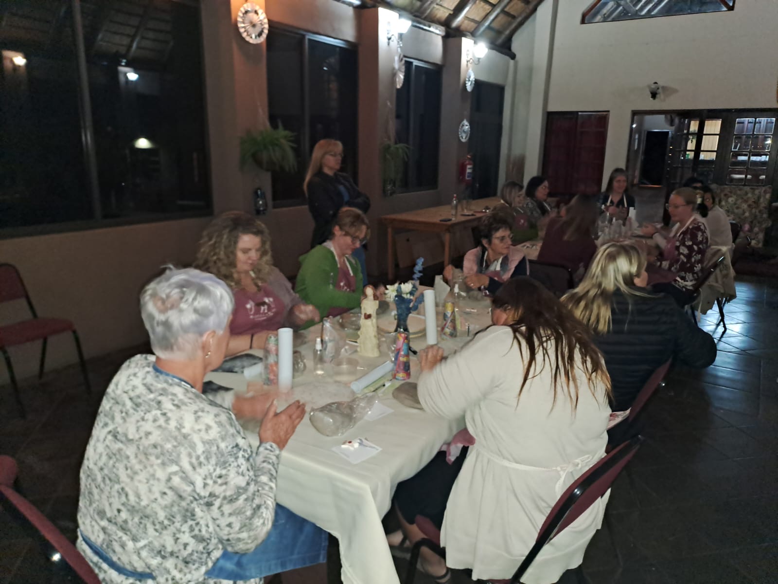 Hands-on workshop around the table